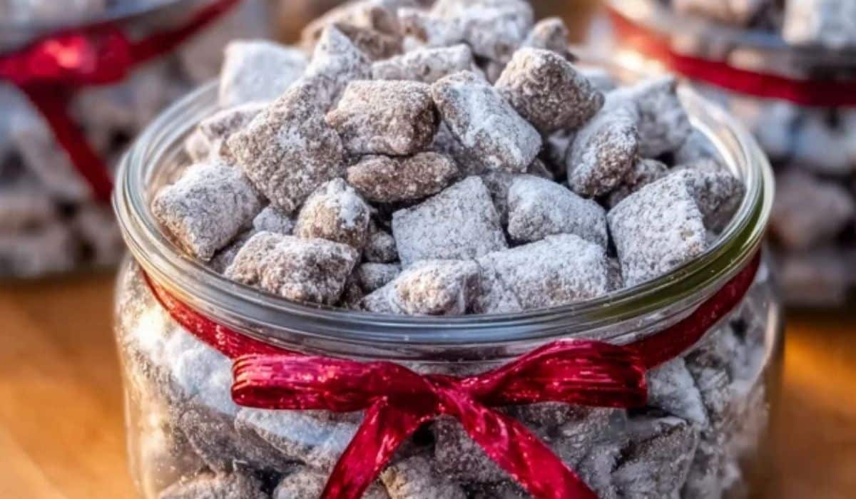 Puppy Chow sweet snack mix